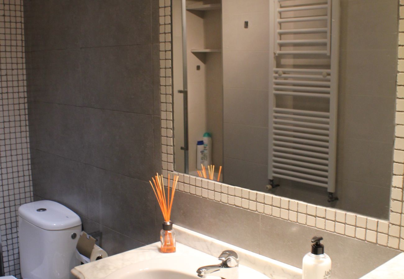 Apartamento en Madrid - Amplio apartamento, Madrid Centro. WIFI