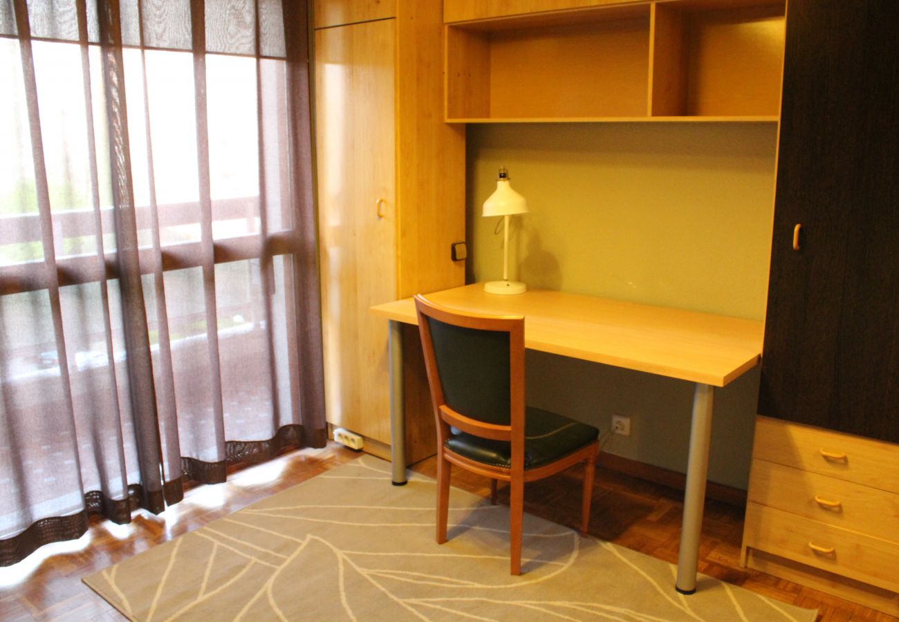 Apartamento en Madrid - Amplio apartamento, Madrid Centro. WIFI