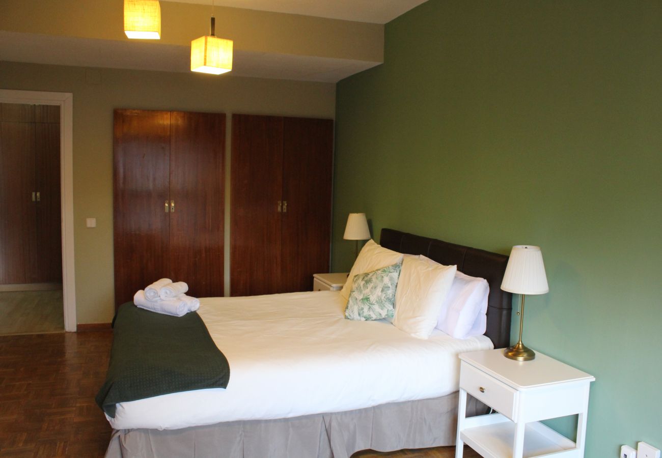 Apartamento en Madrid - Amplio apartamento, Madrid Centro. WIFI