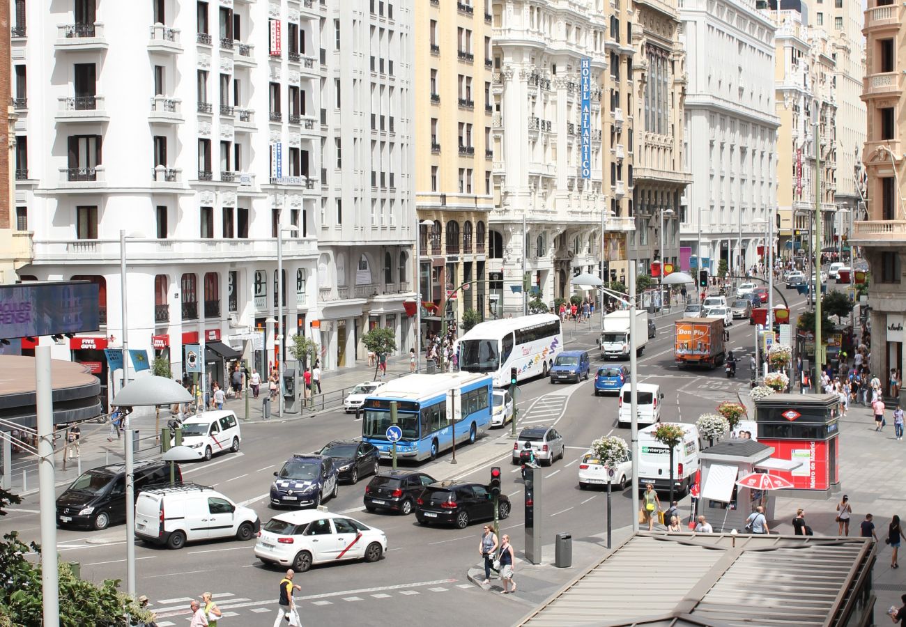 Apartamento en Madrid - Great 2 bd apartment in Callao Madrid City Center!