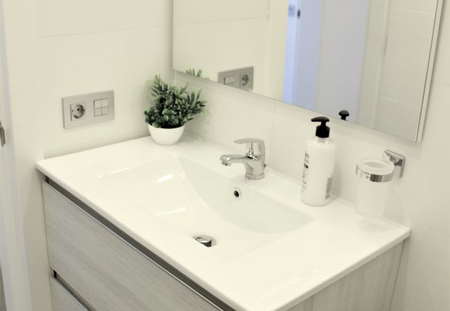 Apartamento en Adeje - Wonderful 2 bd apartment with great terrace Apartamento en Adeje - Wonderful 2 bd apartment with great terrace