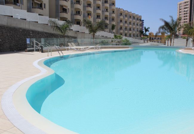 Apartamento en Adeje - Wonderful 2 bd apartment with great terrace Apartamento en Adeje - Wonderful 2 bd apartment with great terrace