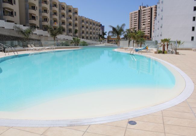 Apartamento en Adeje - Wonderful 2 bd apartment with great terrace Apartamento en Adeje - Wonderful 2 bd apartment with great terrace