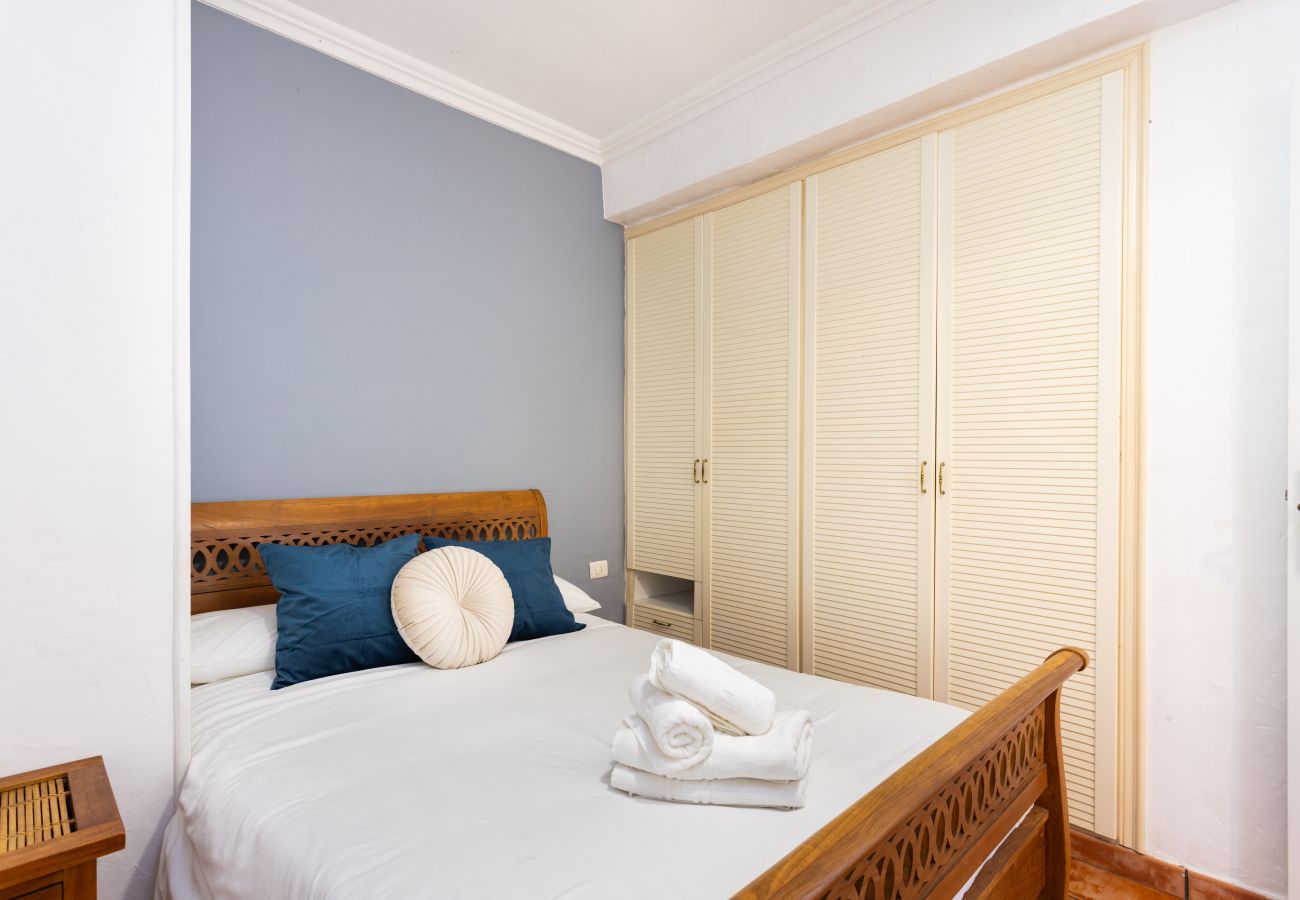 Apartamento en Adeje - Relax y descanso con terraza y vistas al mar