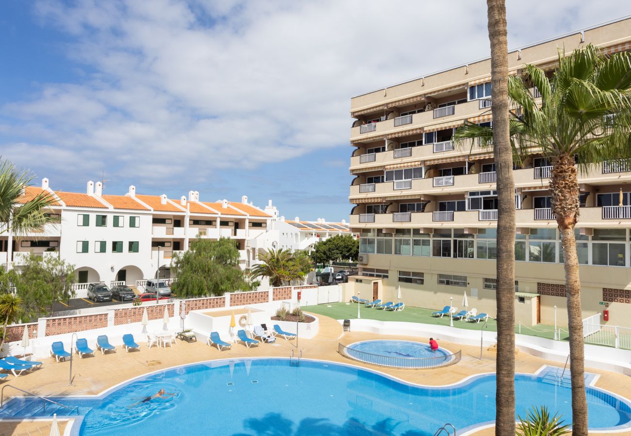 Apartamento en Adeje - Relax y descanso con terraza y vistas al mar