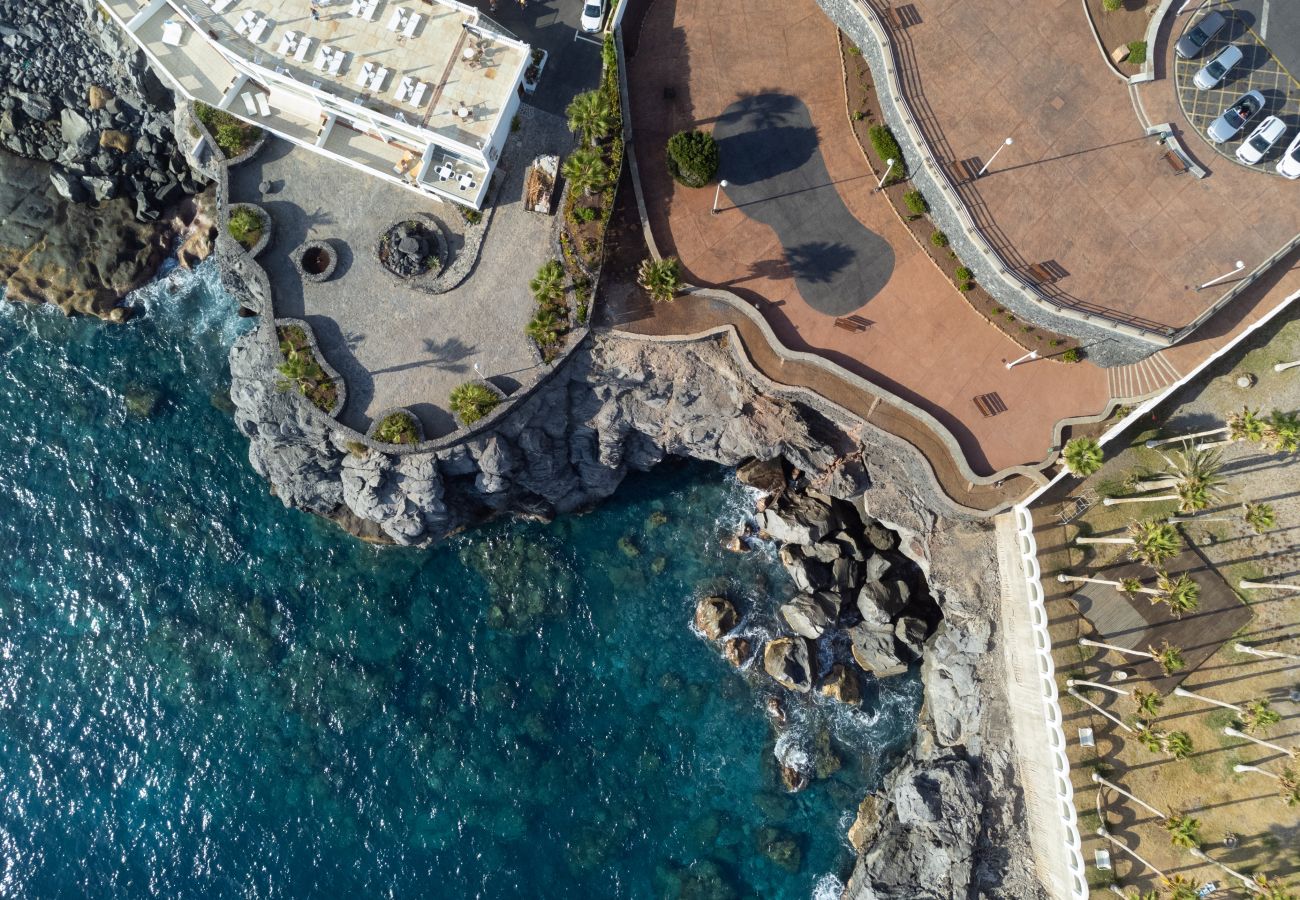 Apartamento en Adeje - Relax y descanso con terraza y vistas al mar
