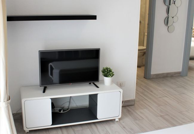 Apartamento en Adeje - Great location, 2 bd and terrace in Las Americas Apartamento en Adeje - Great location, 2 bd and terrace in Las Americas