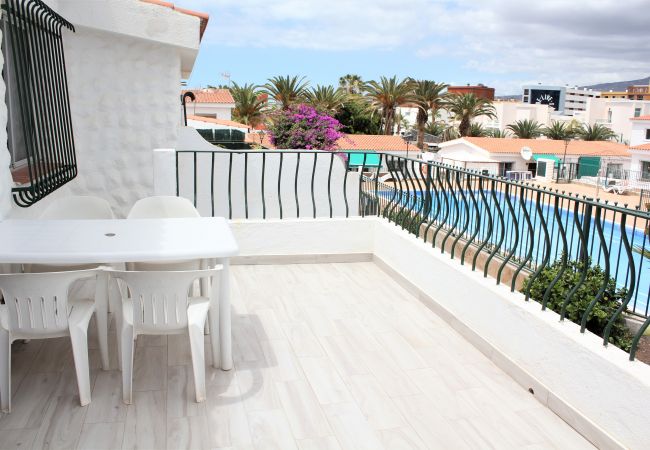 Apartamento en Adeje - Great location, 2 bd and terrace in Las Americas Apartamento en Adeje - Great location, 2 bd and terrace in Las Americas