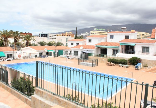 Apartamento en Adeje - Great location, 2 bd and terrace in Las Americas Apartamento en Adeje - Great location, 2 bd and terrace in Las Americas