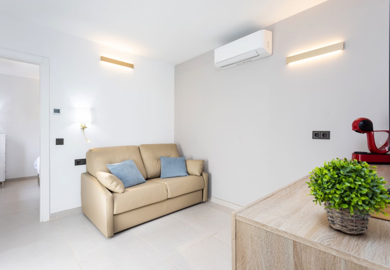 Villa en Adeje - Wonderful home with heated pool