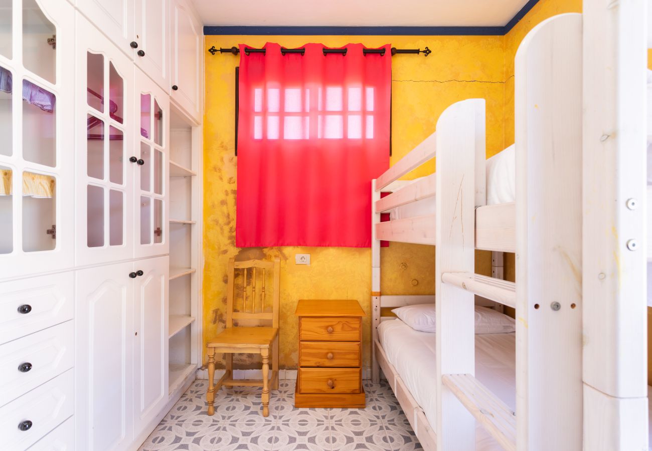 Villa en Las Galletas - Vivienda Vacacional FLORATERE. Piscina y relax.
