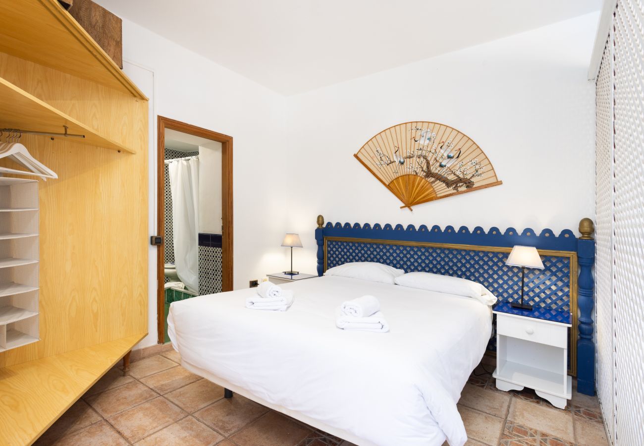 Villa en Las Galletas - Vivienda Vacacional FLORATERE. Piscina y relax.