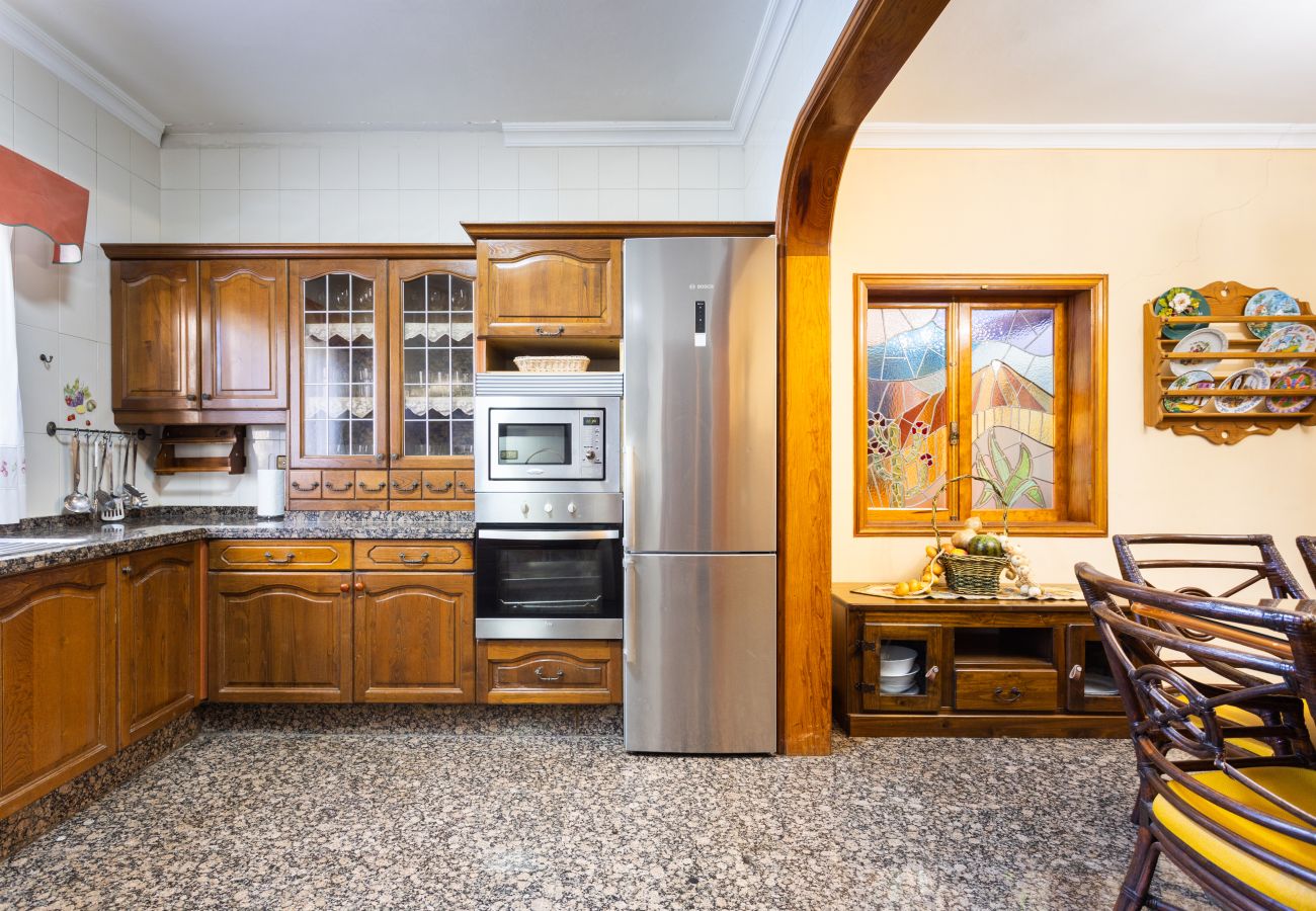 Villa en Las Galletas - Vivienda Vacacional FLORATERE. Piscina y relax.