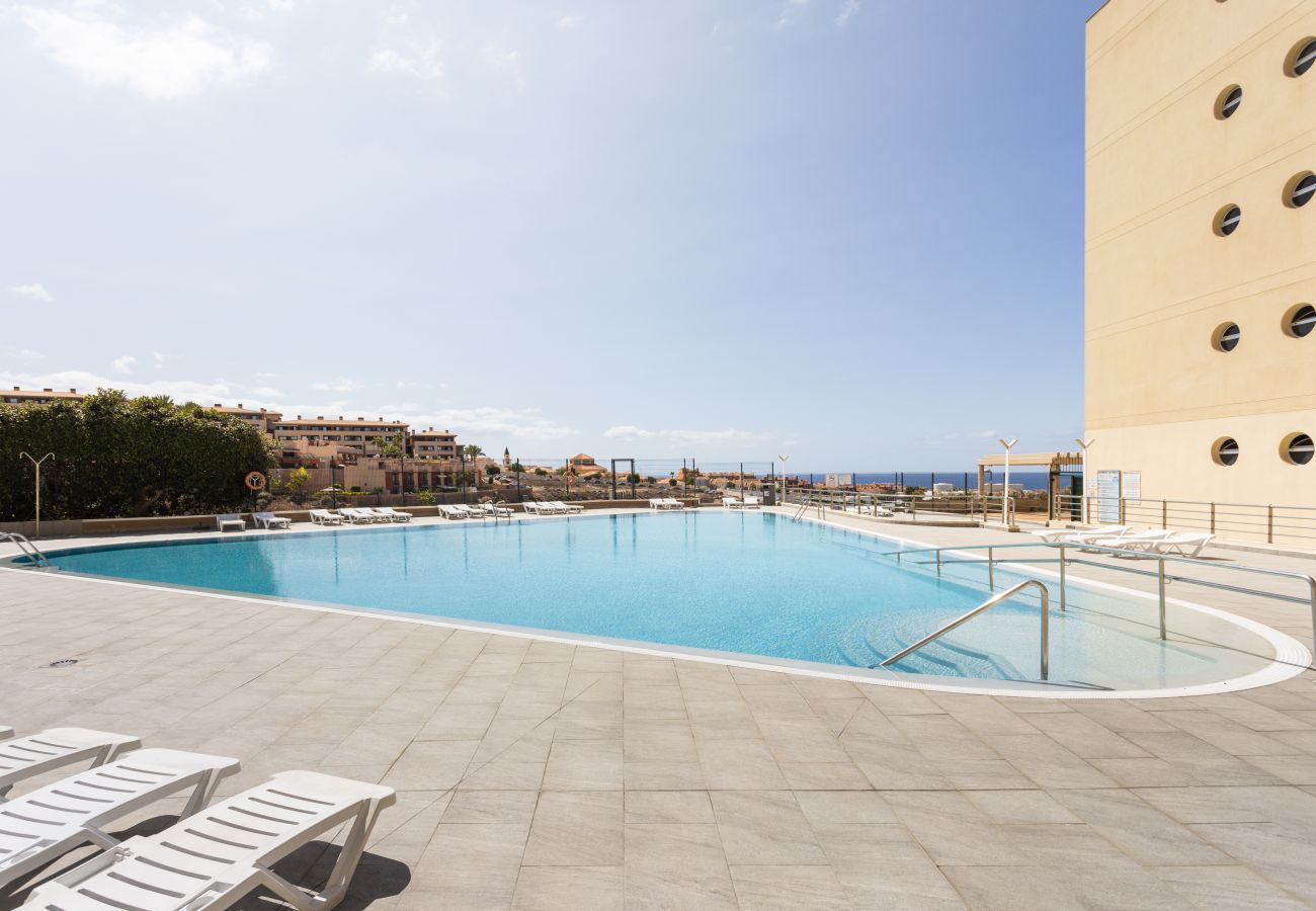 Apartamento en Adeje - Great sea view vacation home 2bd&pool. Sol Paraí