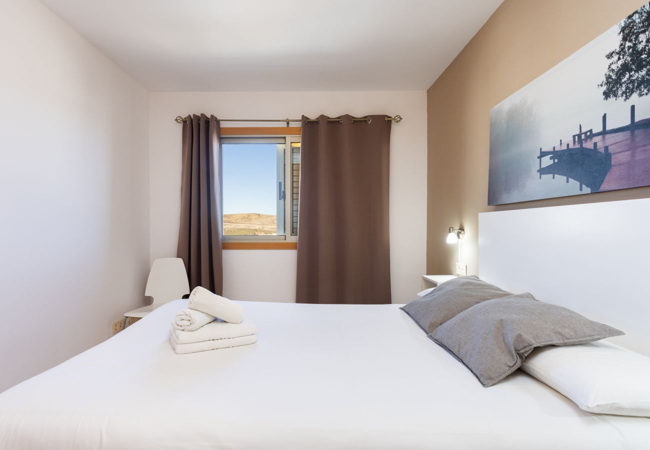 Apartamento en El Medano - Lovely seaview apartment. Swimming pool & parking.