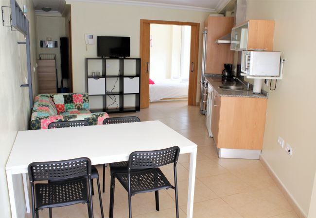 Apartment in Playa de San Juan - Apartamento Playa San Juan. Tranquilidad y WIFI Apartment in Playa de San Juan - Apartamento Playa San Juan. Tranquilidad y WIFI