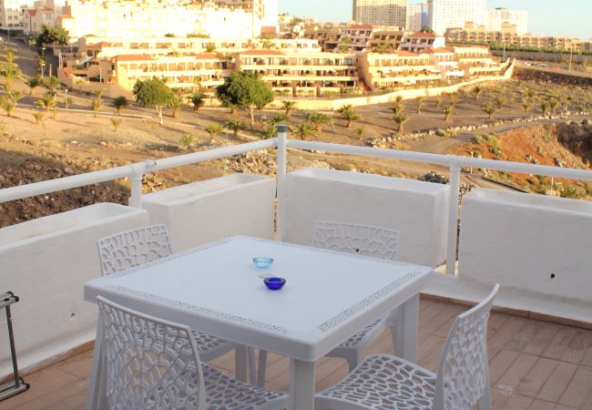 Apartment in Callao Salvaje - Acogedor apto. terraza, BBQ y vistas al mar. WIFI Apartment in Callao Salvaje - Acogedor apto. terraza, BBQ y vistas al mar. WIFI
