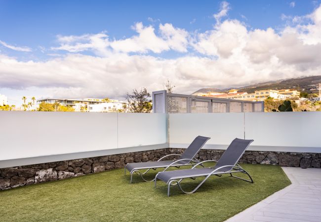 Apartment in Adeje - Wonderful 2 bd apartment with great terrace Apartment in Adeje - Wonderful 2 bd apartment with great terrace