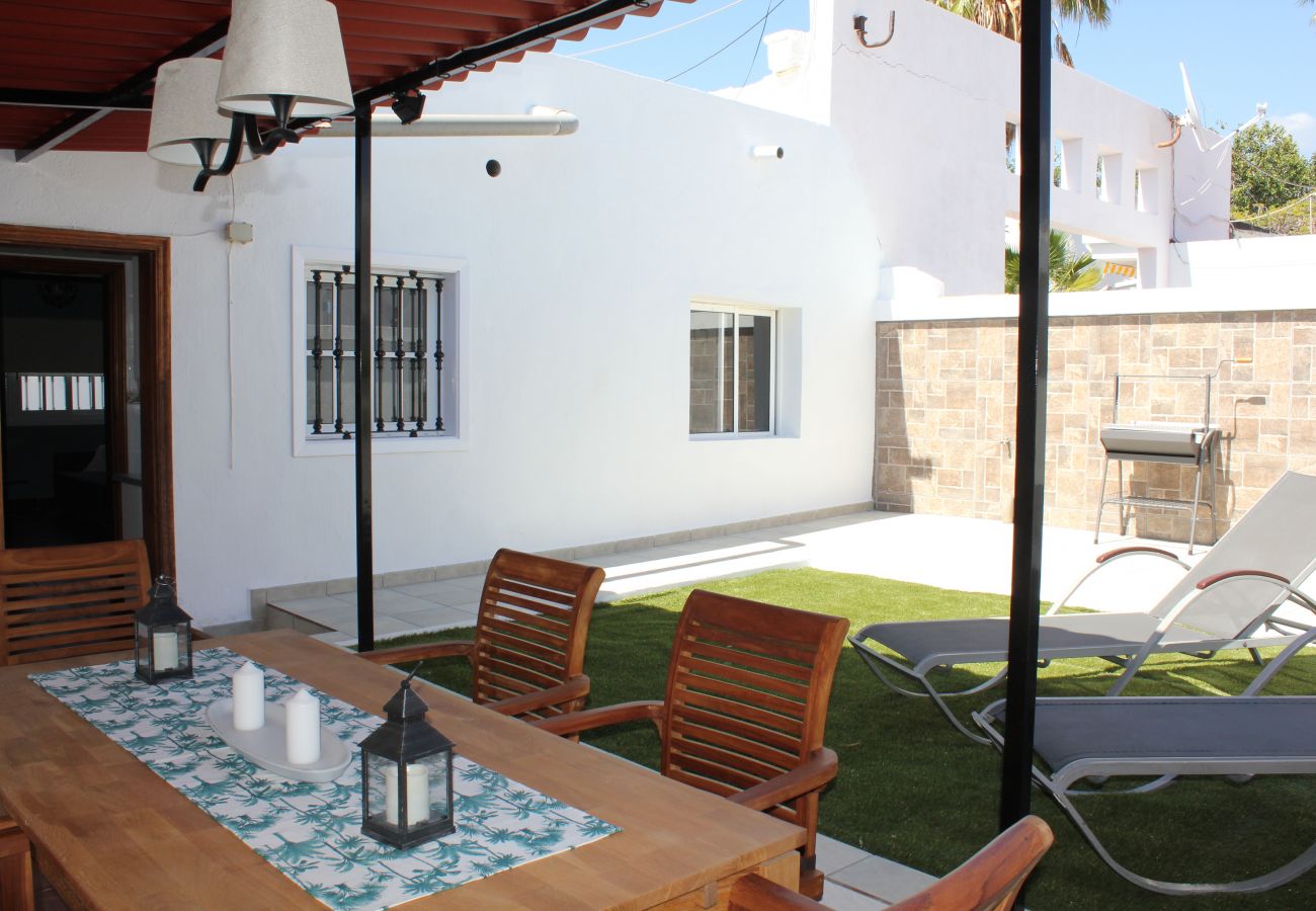 House in Adeje - Gran terraza, BBQ y relax en Playa Paraiso