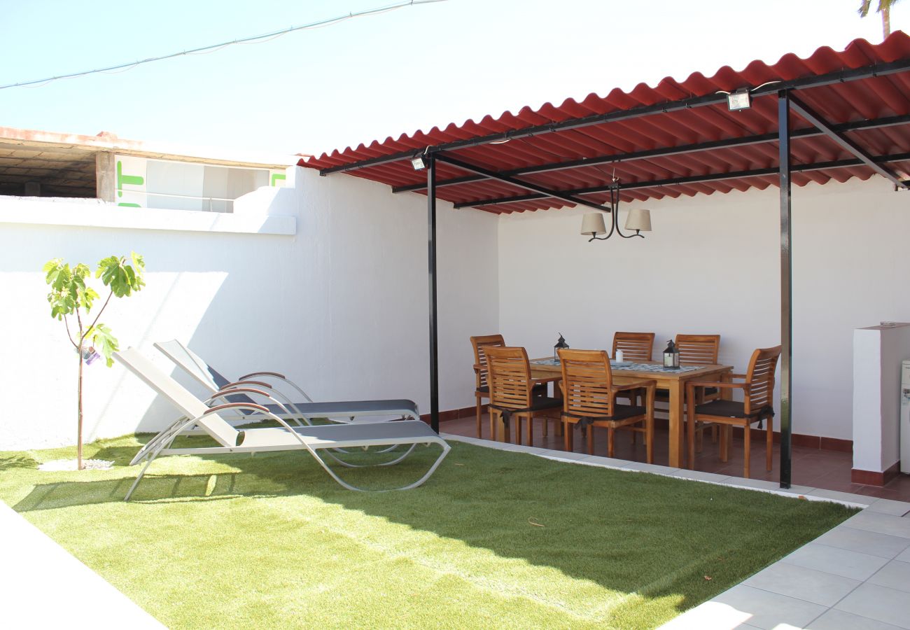 House in Adeje - Gran terraza, BBQ y relax en Playa Paraiso