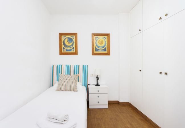 Apartment in Playa de San Juan - Nice 2 bd apartment by the sea in Playa San Juan Apartment in Playa de San Juan - Nice 2 bd apartment by the sea in Playa San Juan