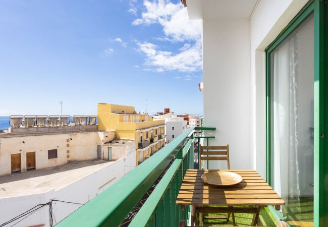 Apartment in Playa de San Juan - Nice 2 bd apartment by the sea in Playa San Juan Apartment in Playa de San Juan - Nice 2 bd apartment by the sea in Playa San Juan