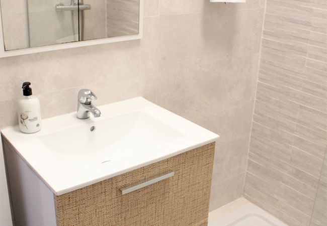 Apartment in Adeje - Great location, 2 bd and terrace in Las Americas Apartment in Adeje - Great location, 2 bd and terrace in Las Americas