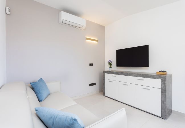 Villa in Adeje - Wonderful home with heated pool Villa in Adeje - Wonderful home with heated pool