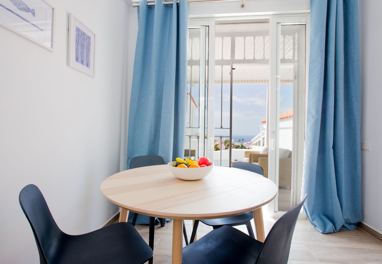 Apartment in Adeje - Stunning 2 bd apartment in Costa Adeje