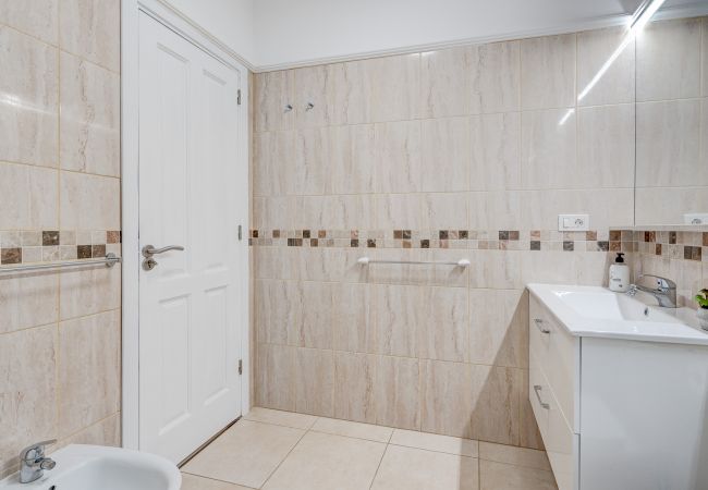 Apartment in Costa Adeje - Bright and modern apt in Costa Adeje Apartment in Costa Adeje - Bright and modern apt in Costa Adeje