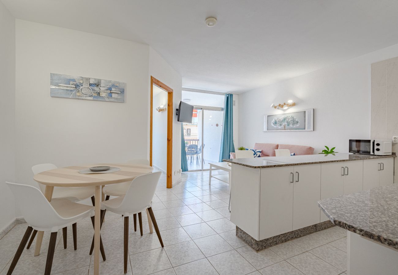 Apartment in Arona - Los Cristianos. Fantastic seafront apt