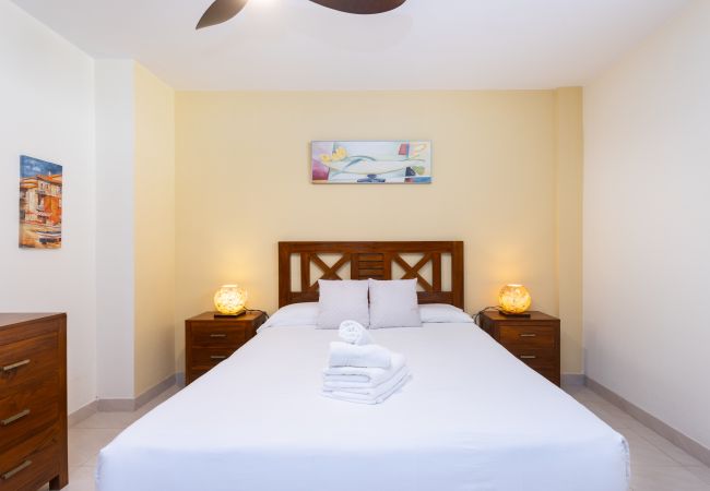 Apartment in Adeje - Great sea view vacation home 2bd&pool. Sol Paraí Apartment in Adeje - Great sea view vacation home 2bd&pool. Sol Paraí