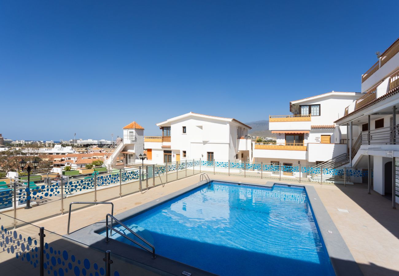 Apartment in Los Cristianos - Spectacular view of Las Vistas beach & ocean