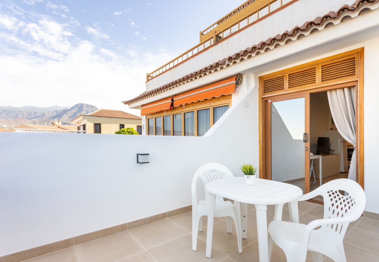 Apartment in Los Cristianos - Spectacular view of Las Vistas beach & ocean