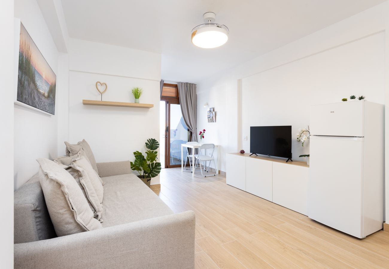 Apartment in Los Cristianos - Spectacular view of Las Vistas beach & ocean