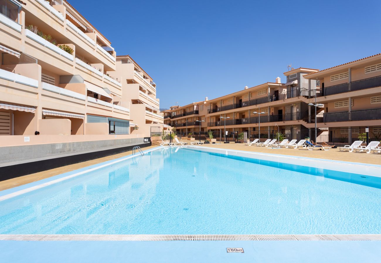 Apartment in Los Cristianos - Nice sea & pool view apt in Los Cristianos