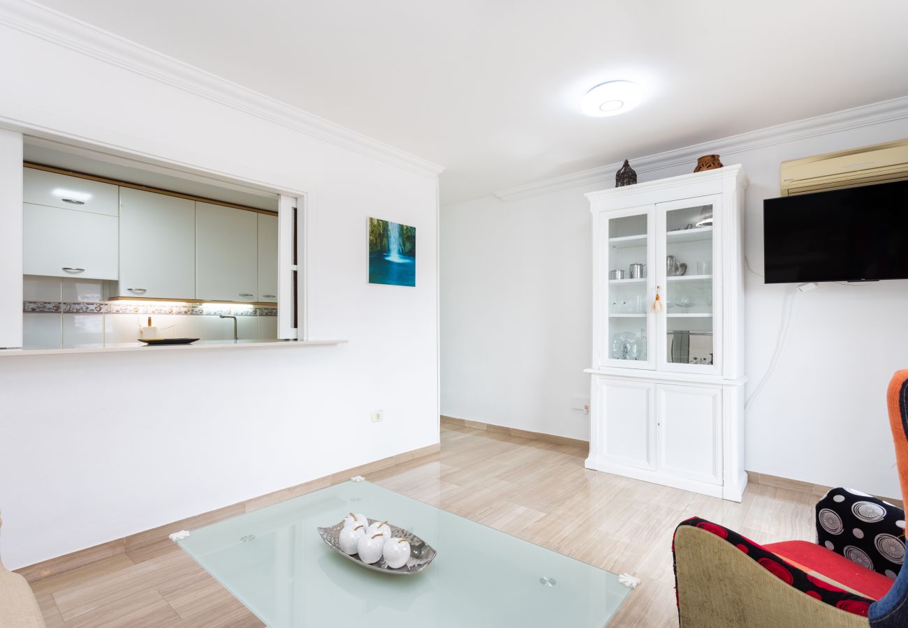 Apartment in Los Cristianos - Nice sea & pool view apt in Los Cristianos