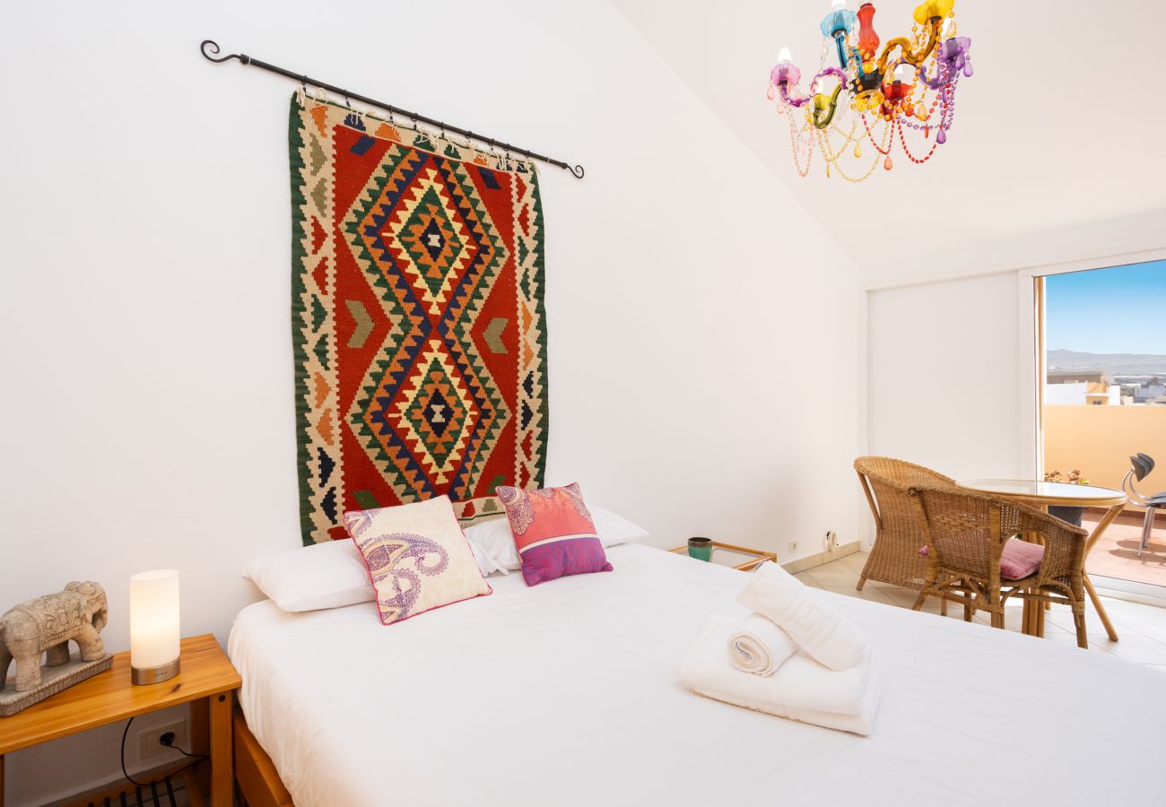 Apartment in Guía de Isora - Nice duplex with sea views & terrace in Alcalá