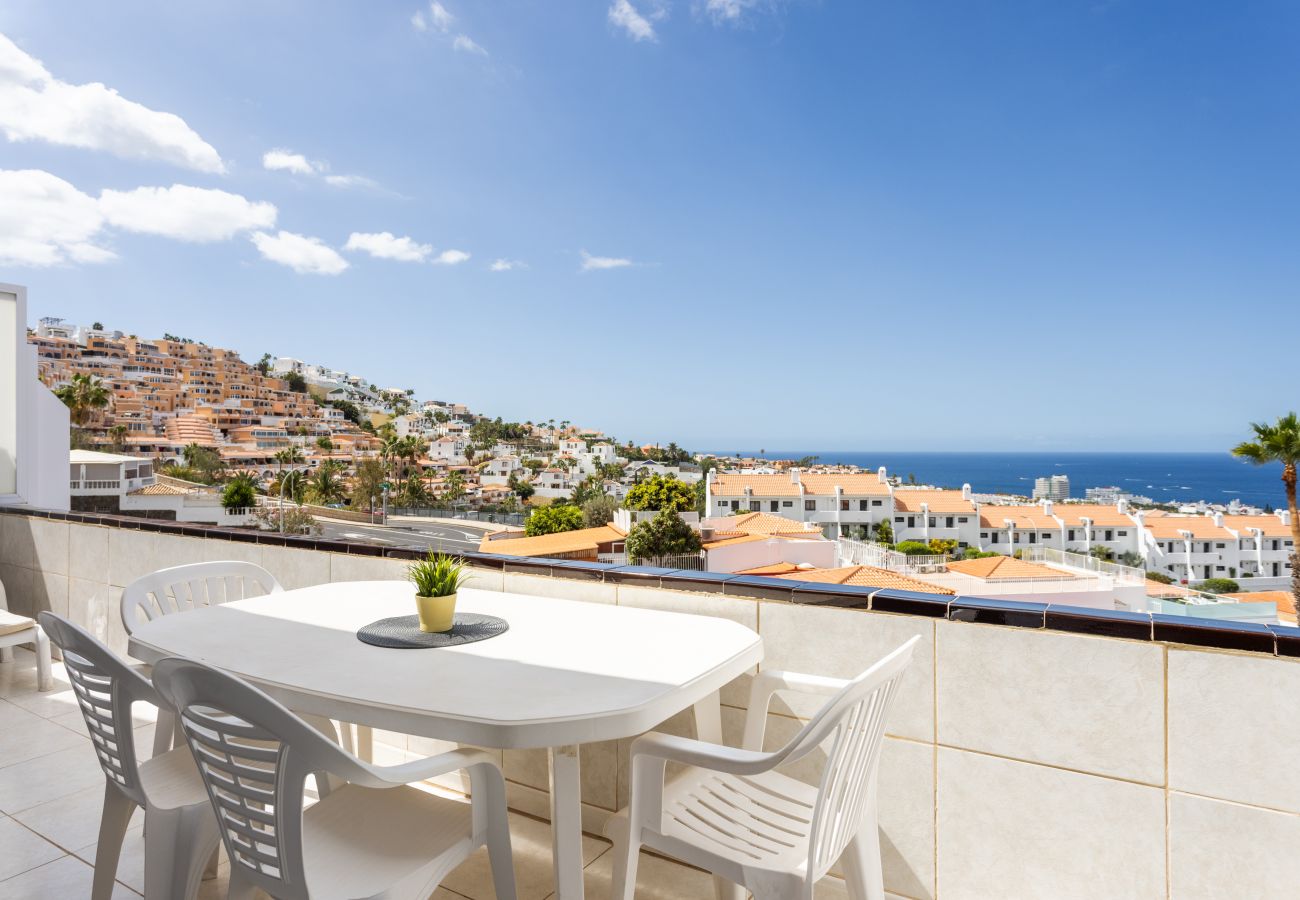 Appartement à Costa Adeje - Sea & Pool view apt in Costa Adeje
