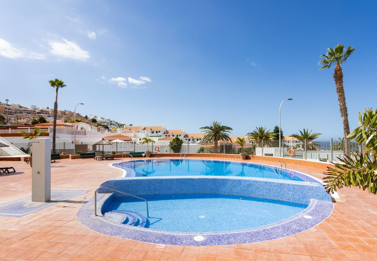 Appartement à Costa Adeje - Sea & Pool view apt in Costa Adeje