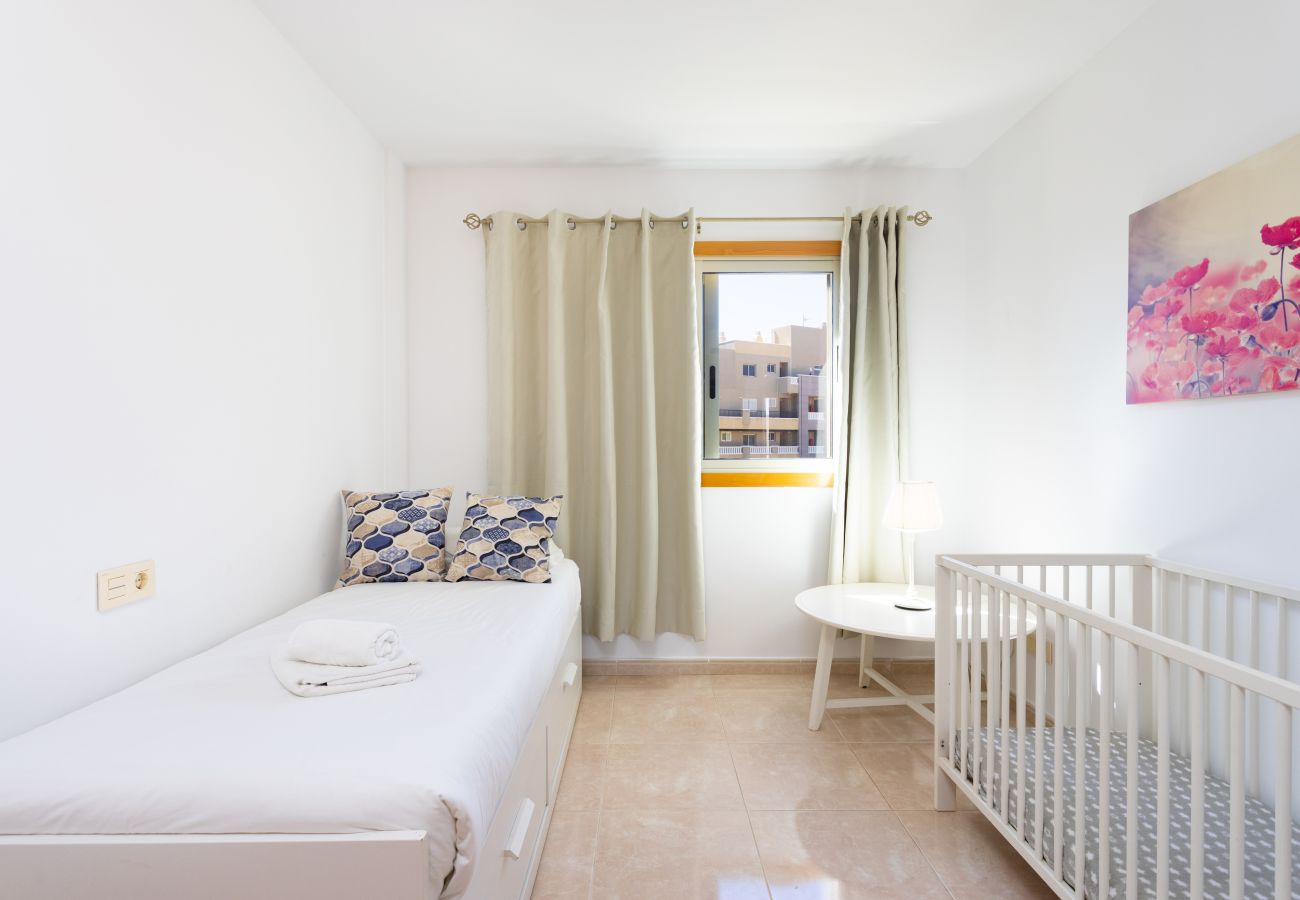 Appartement à El Medano - Lovely seaview apartment. Swimming pool & parking.