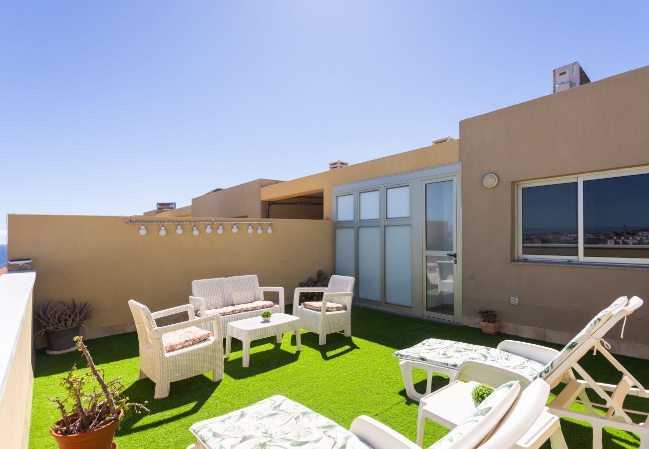 Appartement à El Medano - Lovely seaview apartment. Swimming pool & parking.