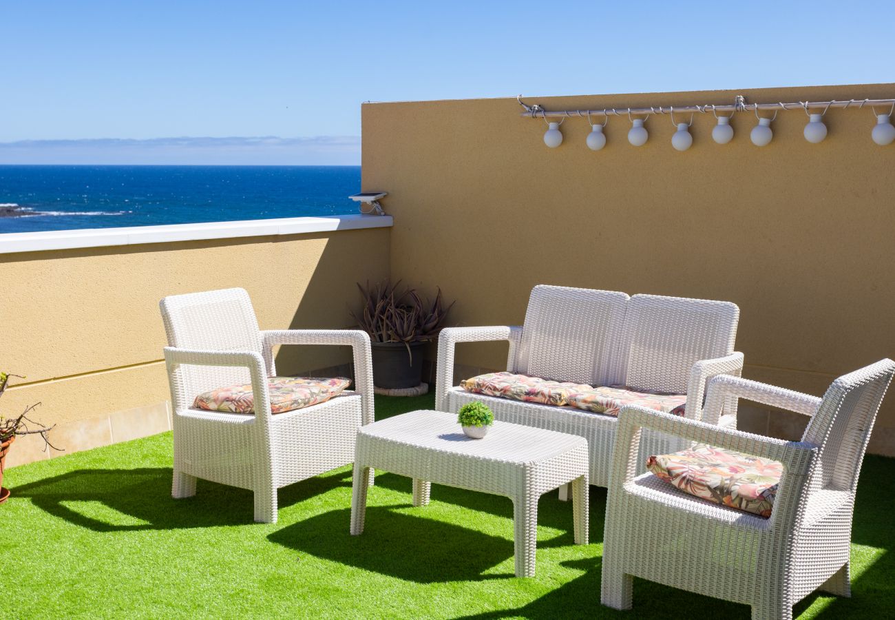 Appartement à El Medano - Lovely seaview apartment. Swimming pool & parking.