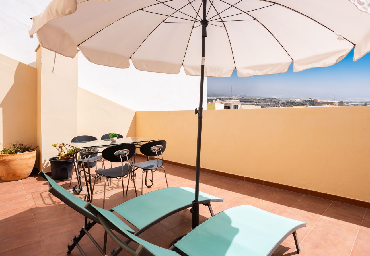 Appartement à Guía de Isora - Nice duplex with sea views & terrace in Alcalá