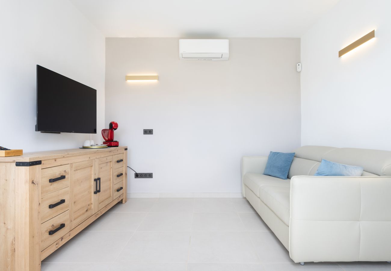 Villa a Adeje - Wonderful home with heated pool
