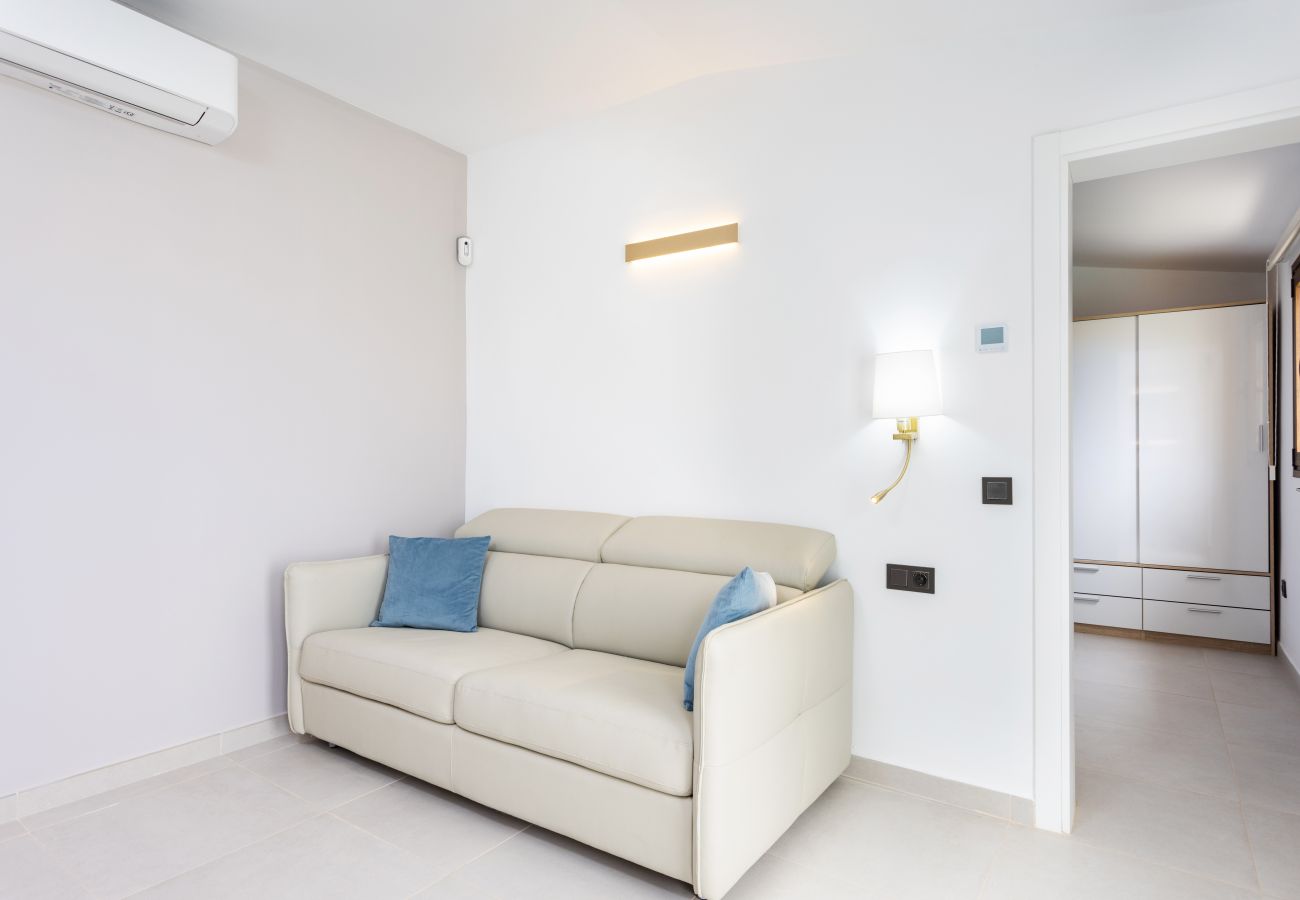 Villa a Adeje - Wonderful home with heated pool