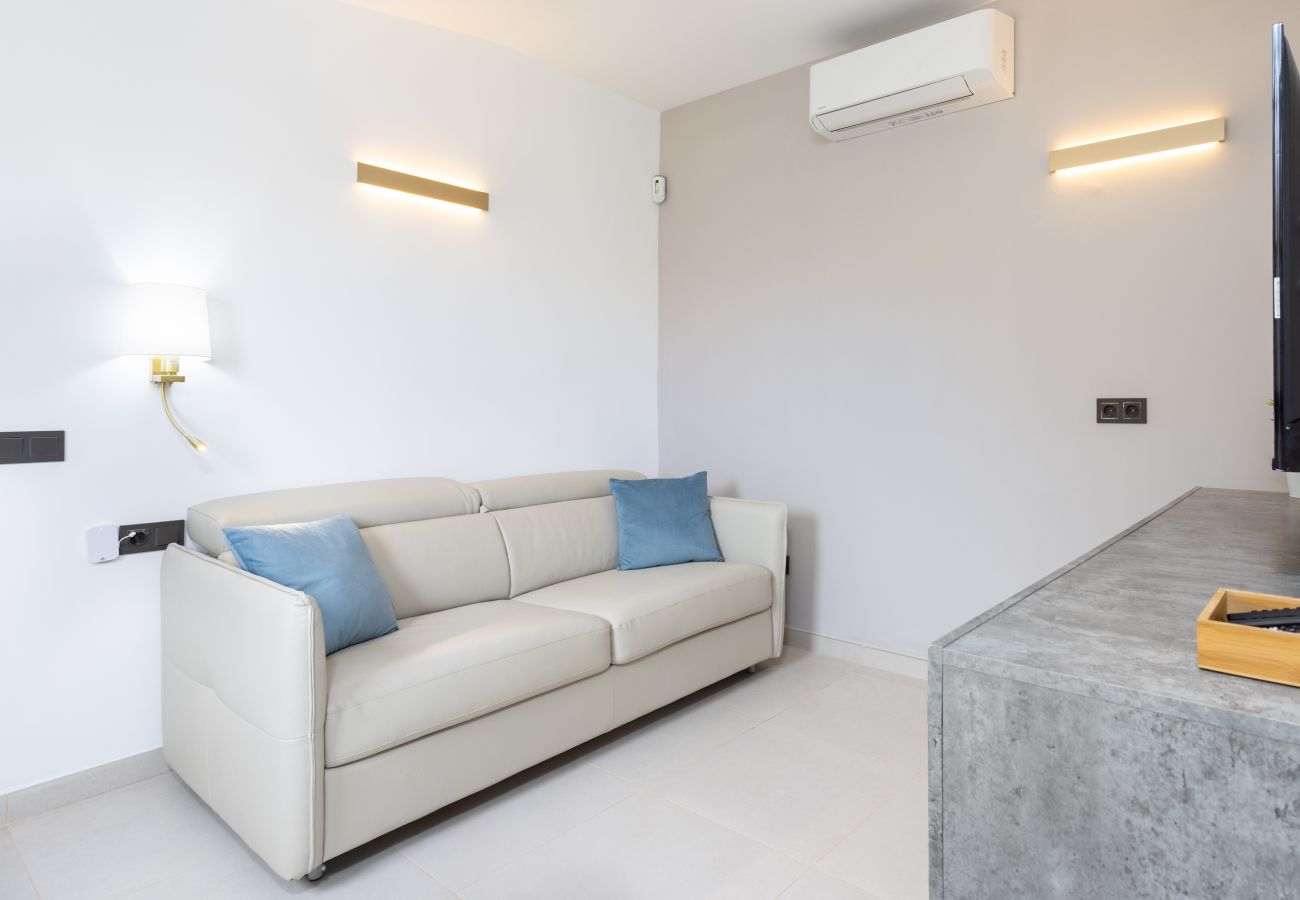 Villa a Adeje - Wonderful home with heated pool