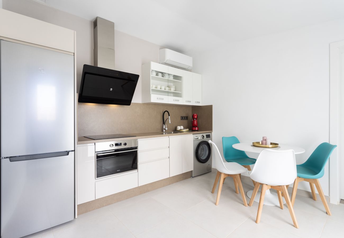 Villa a Adeje - Wonderful home with heated pool