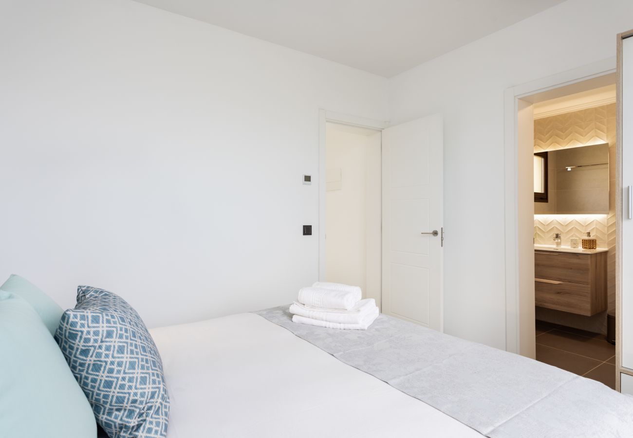 Villa a Adeje - Wonderful home with heated pool