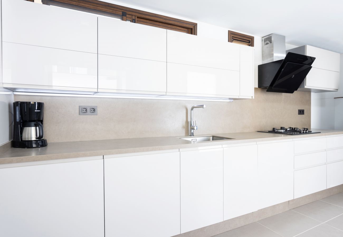 Villa a Adeje - Wonderful home with heated pool